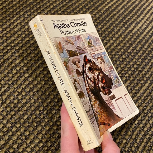 Agatha Christie, Postern Of Fate. Vintage 1980 Paperback Bantam Books Edition. - Picture 3 of 8
